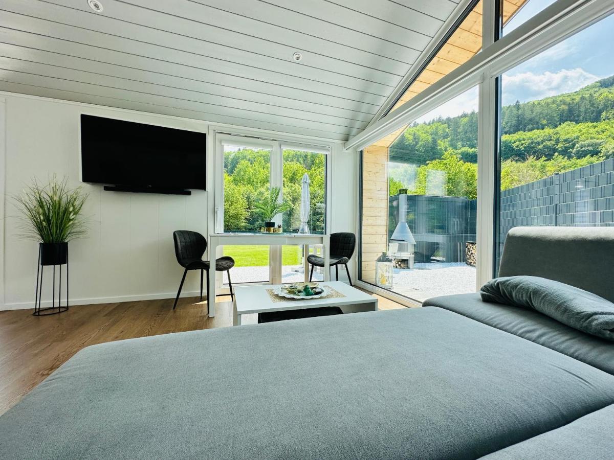 Voralpen Lodge - Ferienhaus Mit Gym & Wellnessbereich Traisen Екстериор снимка
